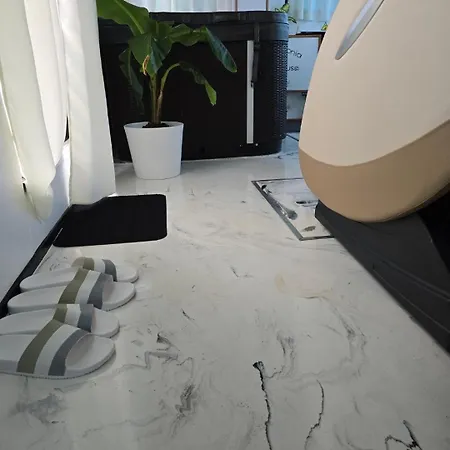 Calaidonia Boat House